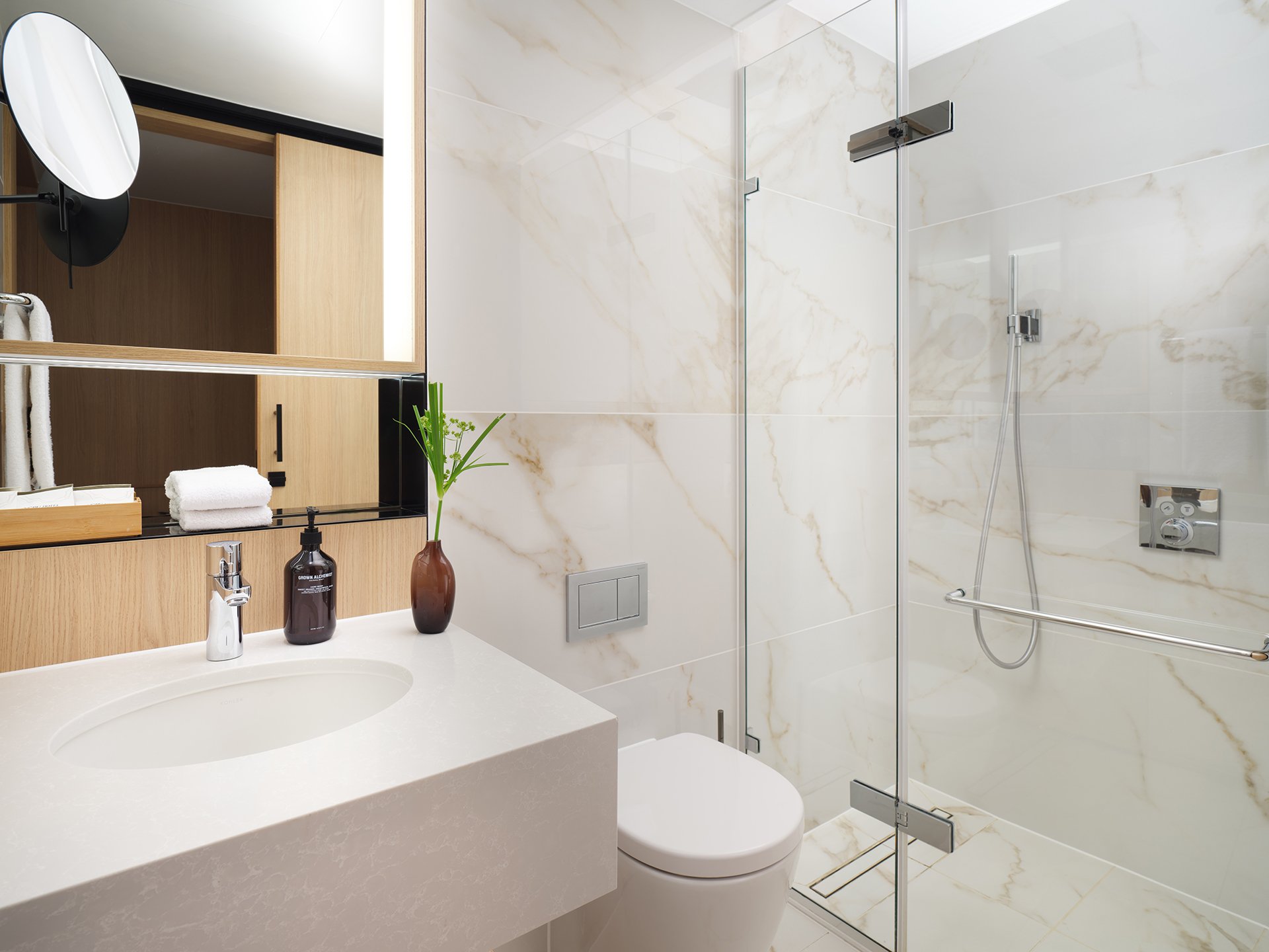 Superior Room Bathroom